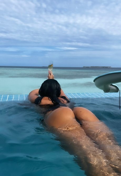 Trish_ naked star galleries