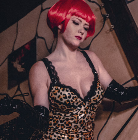 Lady Caty beautiful actress img