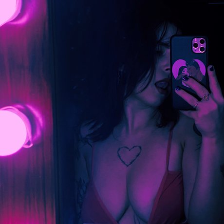 DiDi pornstar high quality image