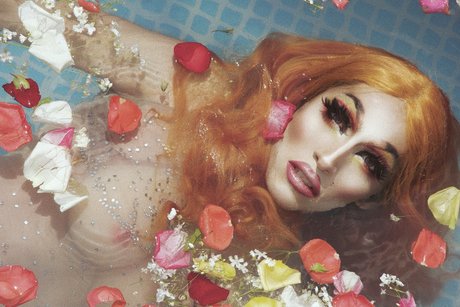 PANIC hot star photo