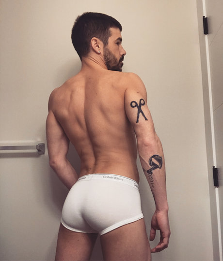 Otis Scant nudes star photos