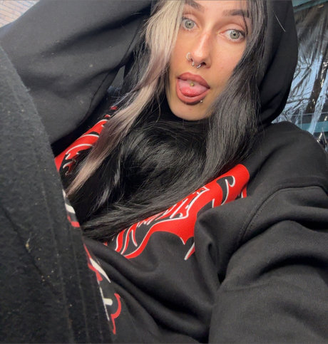 Harleen model xxx pic