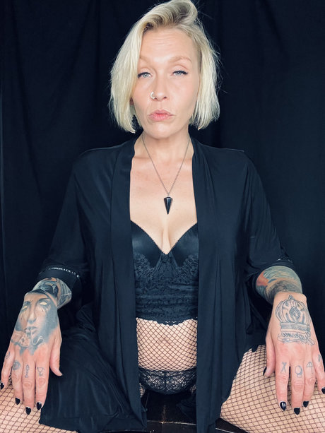 Sonny Witha Chance hot pornstar pictures