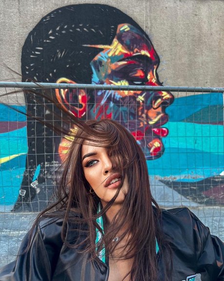 Makitared erotic model galleries