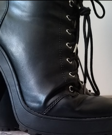 Spoiled Sole sex pornstar photo