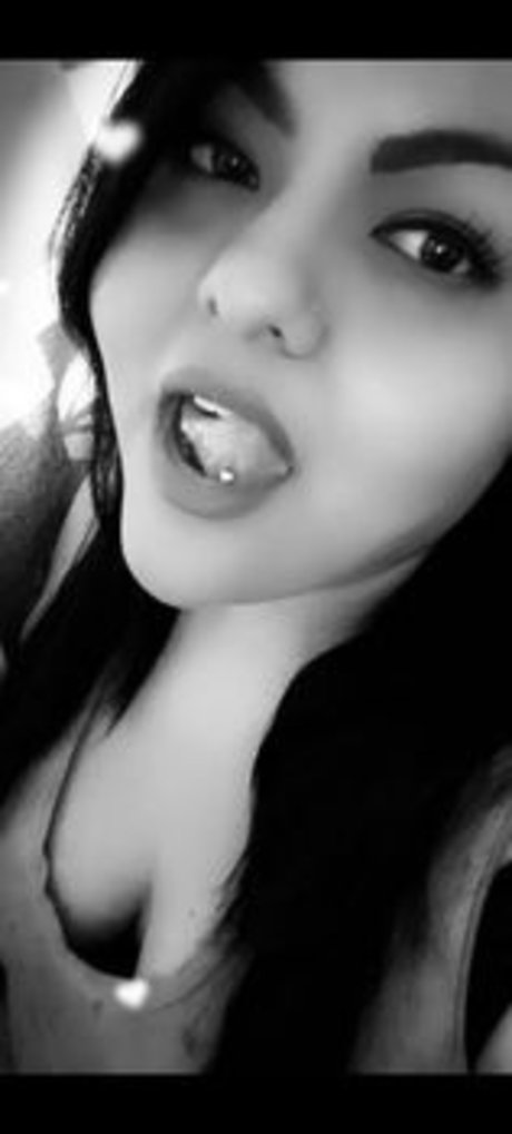 Maria del Roble Mendoza Bustos sex pornstar photo