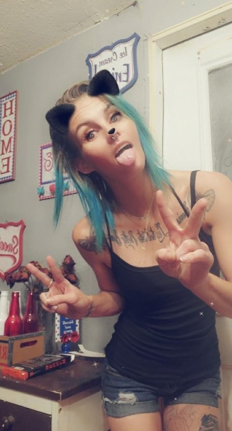 Nsayn pornstar naked img