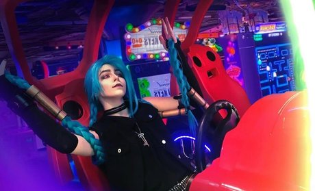 KINK KARMA sex actress picture