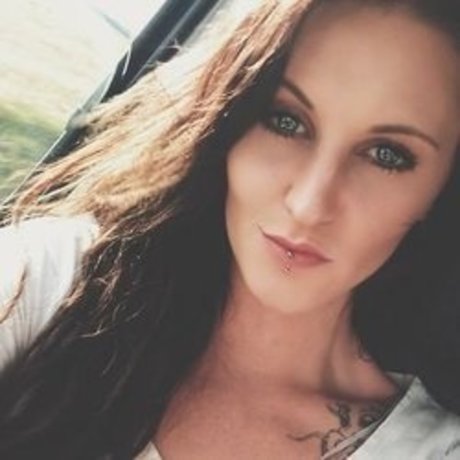 HotYoungMilf69 top actress photos