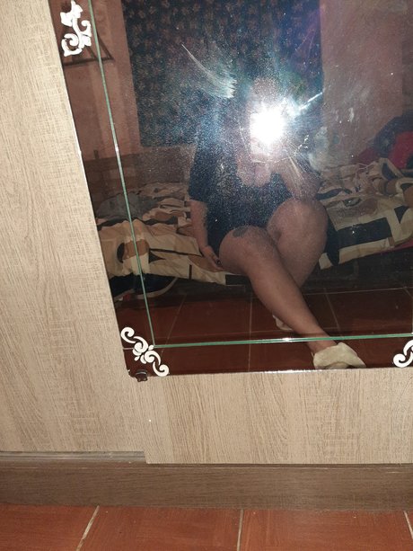 Gime Paz star naked pic