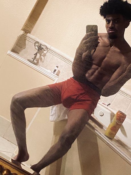 Dakari Kahle_ model sexy pictures