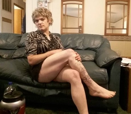 Mistress Sandy CD sex model archive