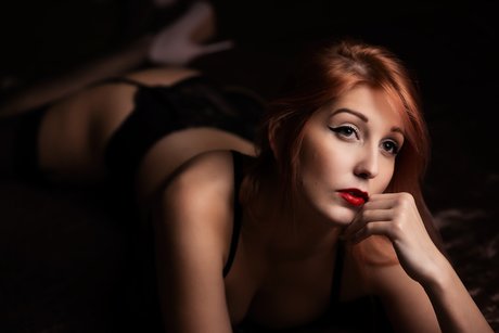 Izie porn actress img