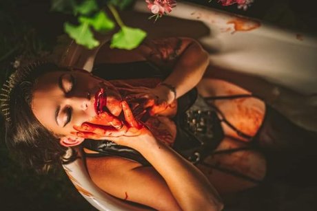 Liv N Lifted top star images