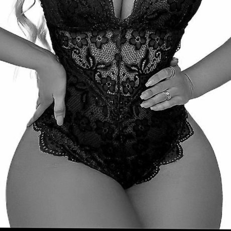 Blondebombshell sexy star image