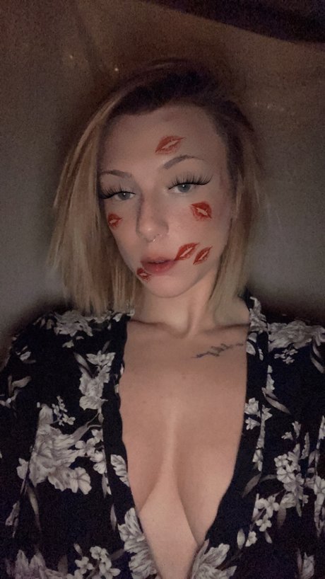 Jamie Renee Mae art star img