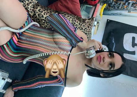 popular onlyfans free sexy pictures