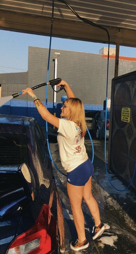 Fooya model pretty photos