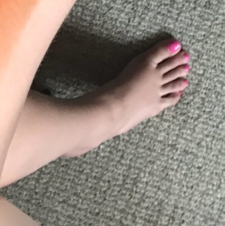 Fooya model adult pics