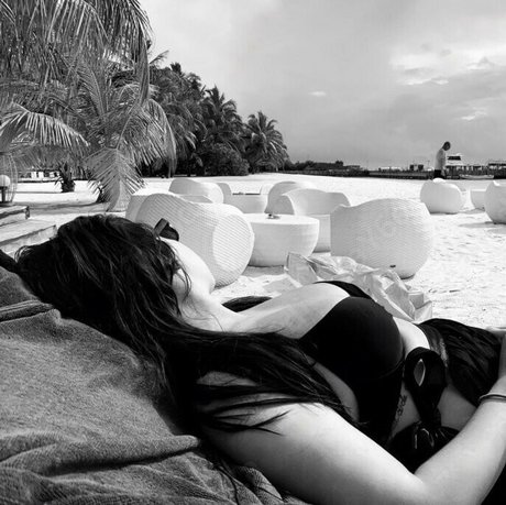 Kirsty Wells sex model archive