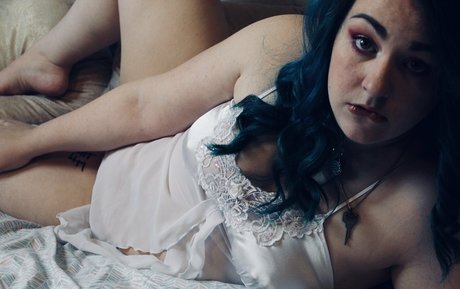 minxymiku hot model img