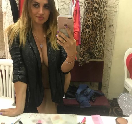 Belen Francese model pretty images