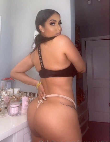 iamsweette naked pornstar archive