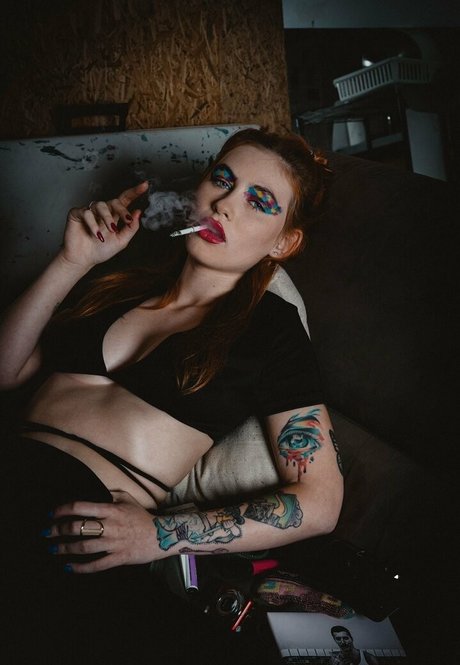 April Harel beautiful actress pic