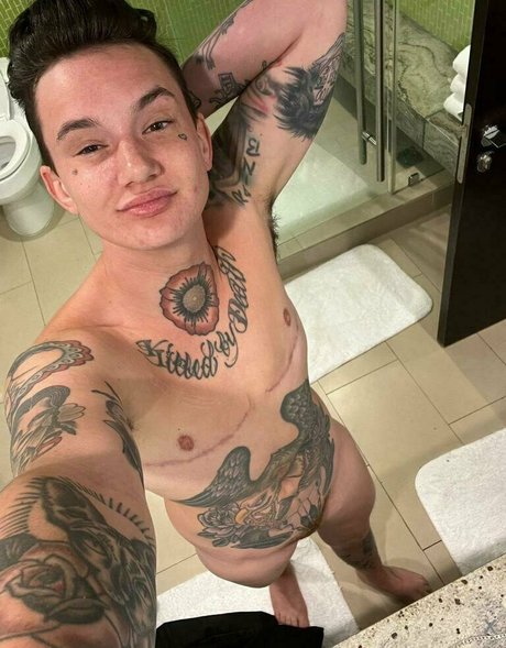 nikkihearts model best images