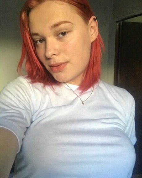 Ofelelia Scheider nudes model pic