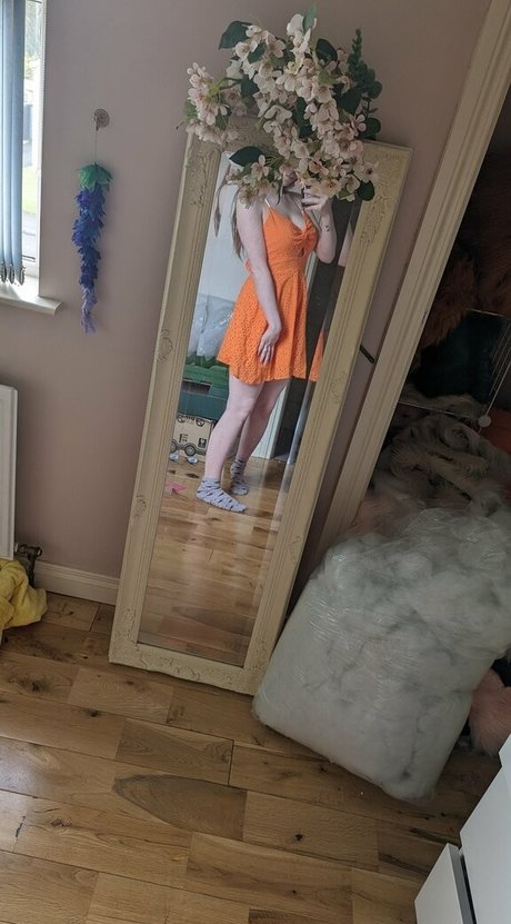 Bat Maisie sexy pornstar pic