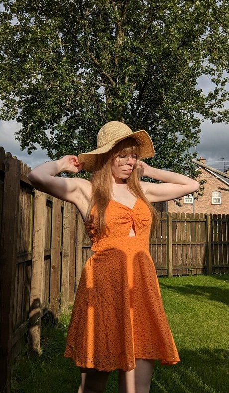 Bat Maisie pornstar pretty galleries