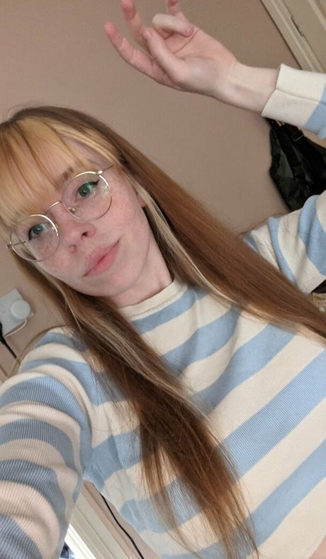 Bat Maisie pornstar xxx photos