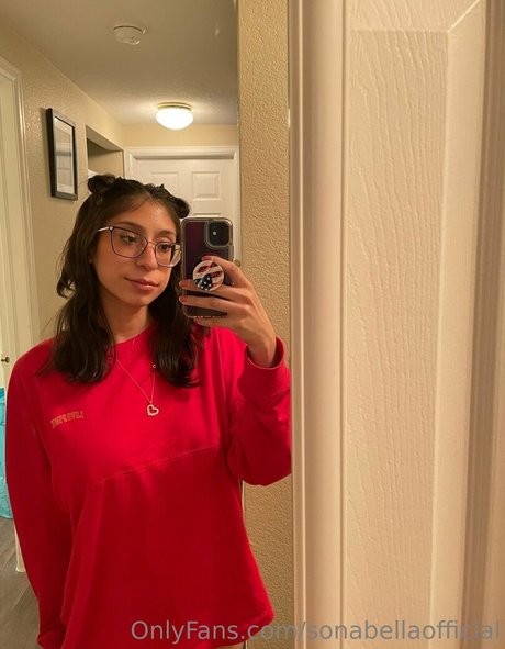 sonabellaofficial free model photo