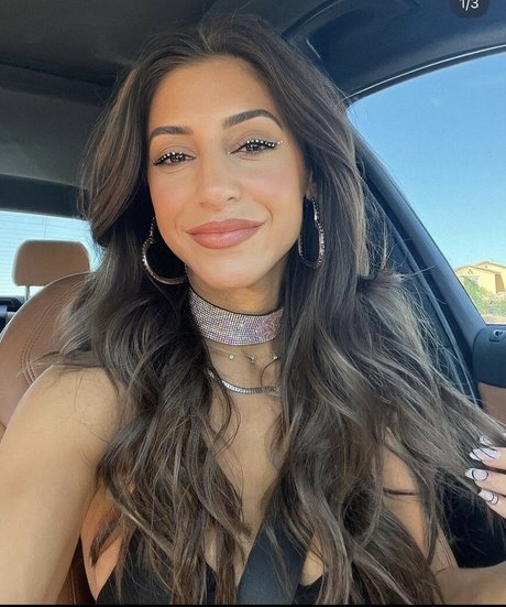 Andrea Helfrich star pretty pics