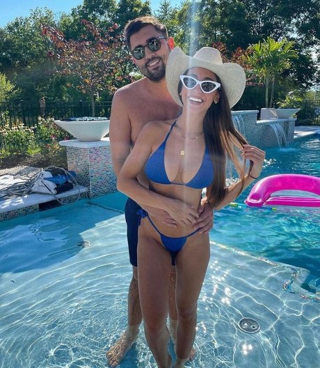 Andrea Helfrich star hot image