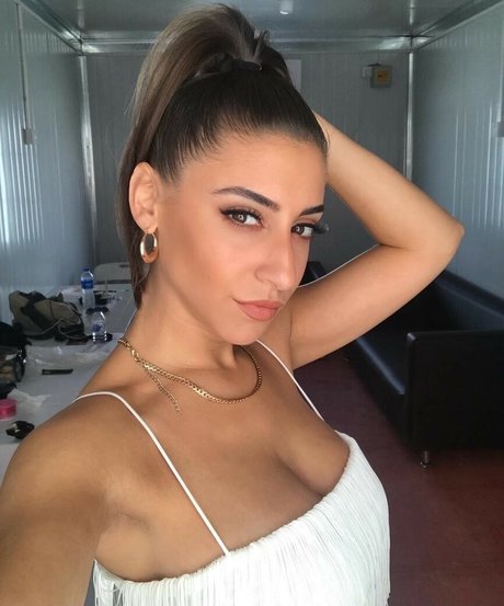 curvy kitty onlyfans sexy photos