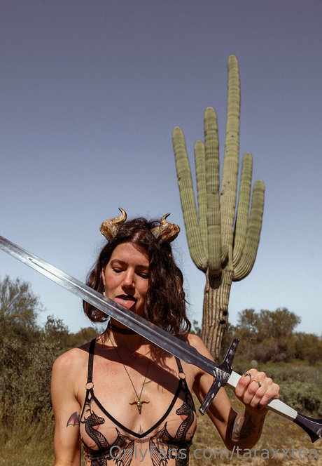 Taratea model porn images