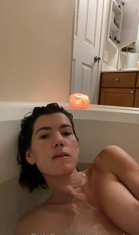 Taratea pornstar photos