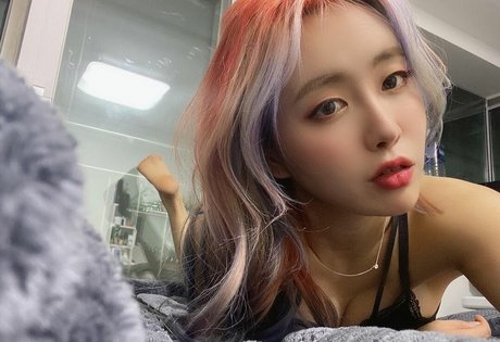 Yunicorn19 top star galleries