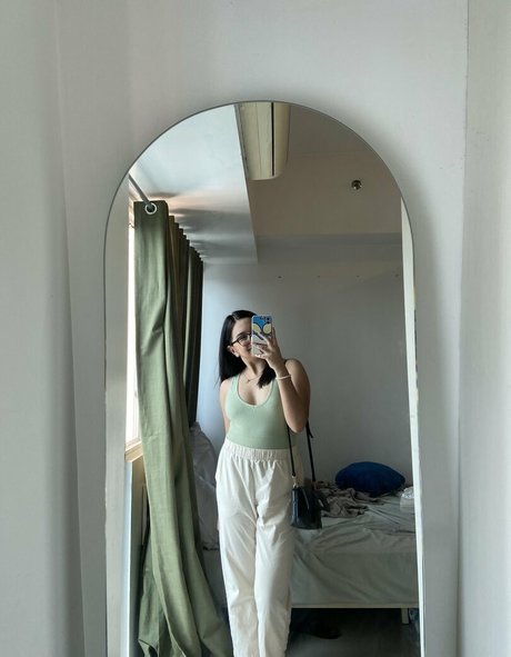 Sugaushi nice actress pictures