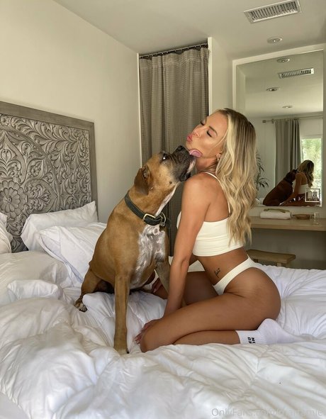 Martamiel pretty actress photo