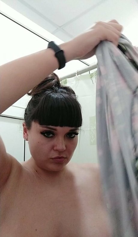 lara horn pornstar nude images