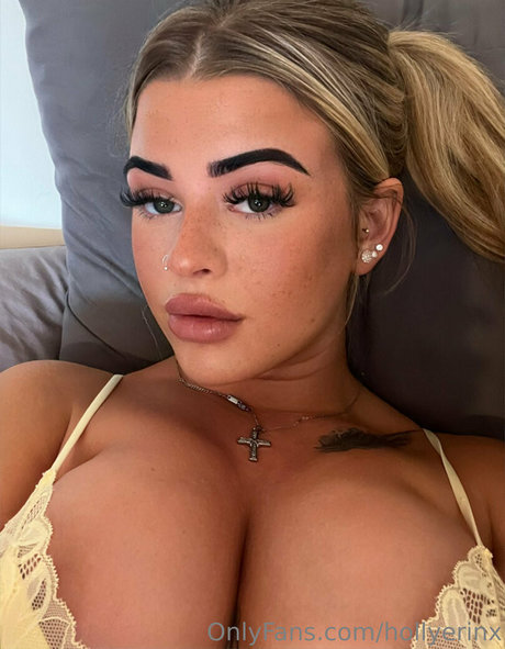hollyerinx nudes pornstar galleries