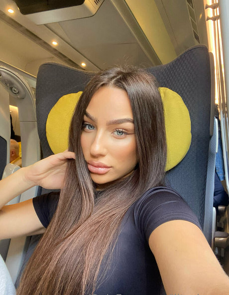 liltashmae model hd images