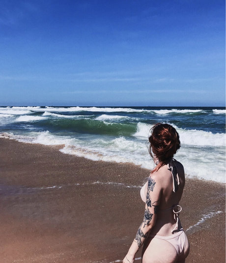 thick asian onlyfans hot image