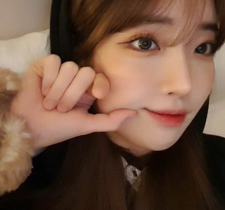 Se Yeon top model pic