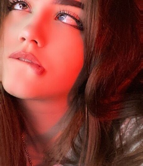 lelyamt sex star image