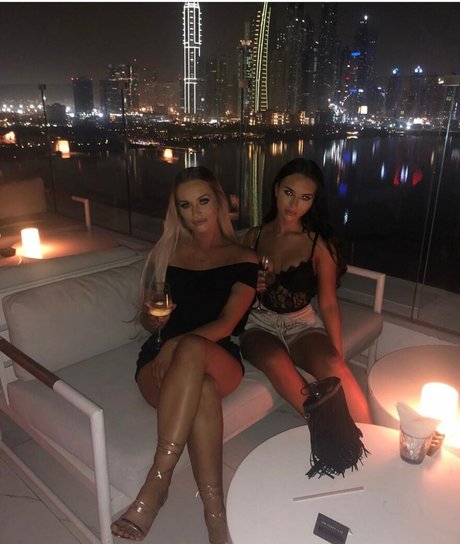 milf shower onlyfans top img