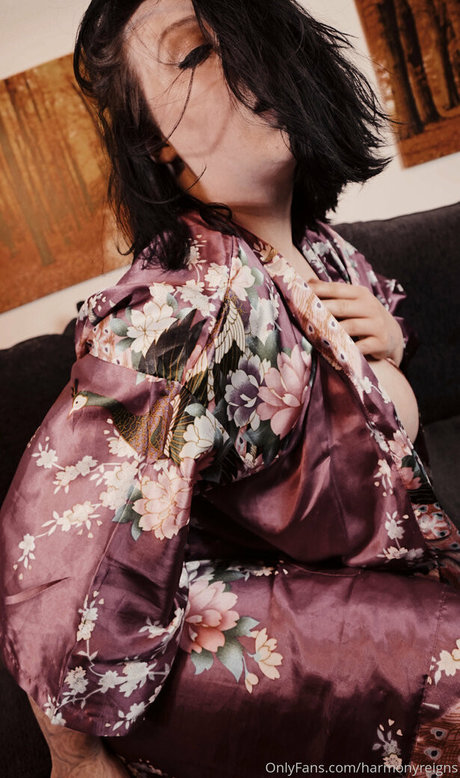 harmonyreigns star archive